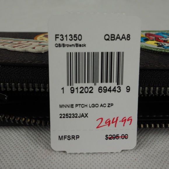 Disney Coach Wallet Accordion Zip Minnie Patches - Picture 8 of 8